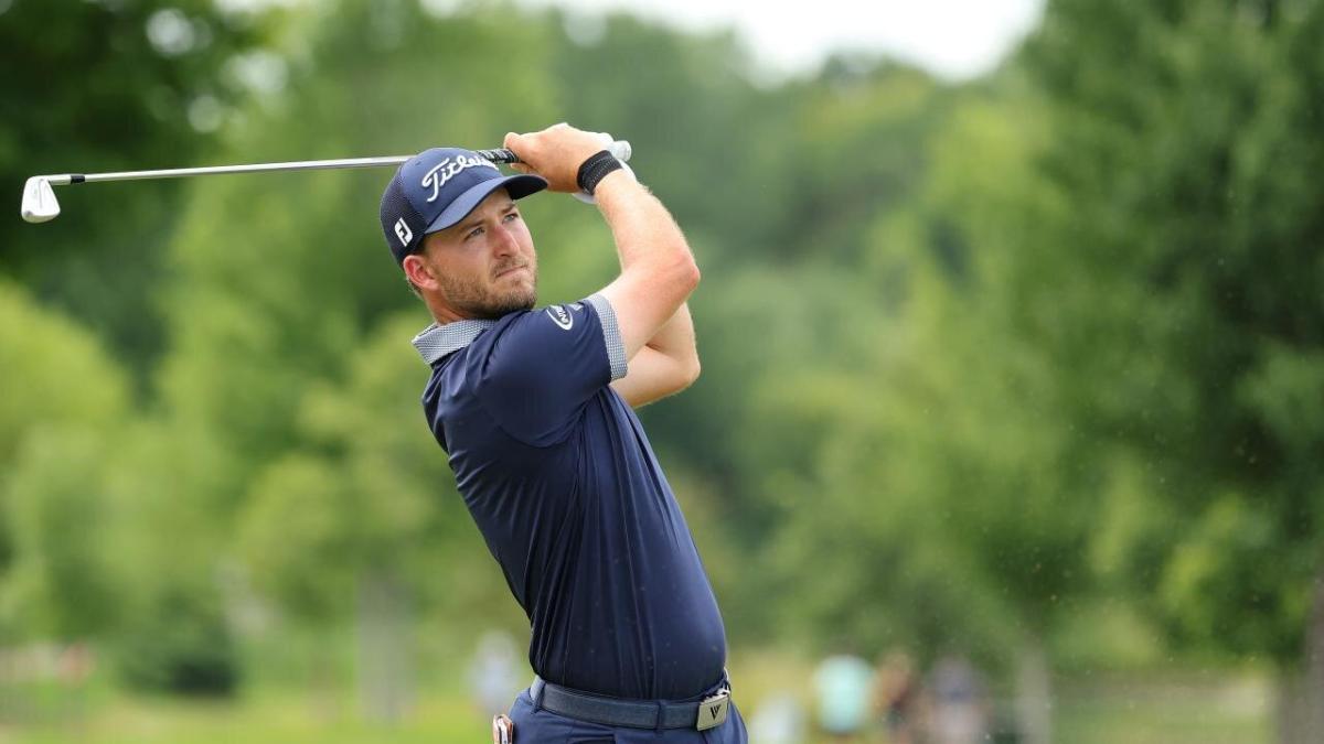 Golfer Lee Hodges